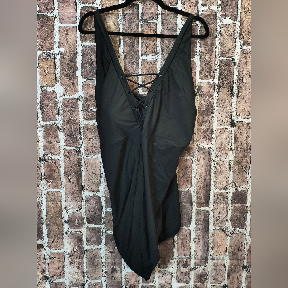 Torrid Black Plus Size 5X One Piece Swimsuit
